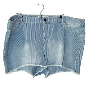 Torrid 4/5" Railroad Stripe Cutoff Denim Short Blue/White Women Plus Size 24 NWT